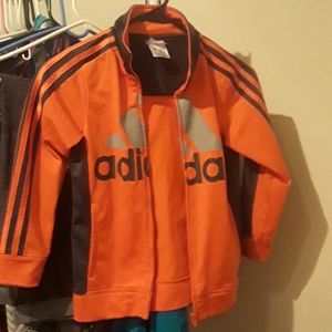 Adidas windbreaker very light size 7X athletics